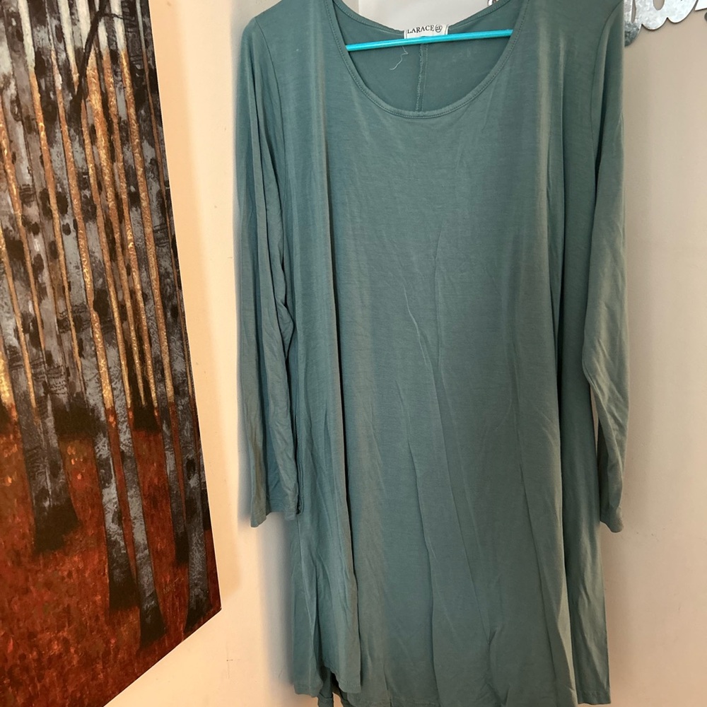 LARACE long sleeve knee length dress (with pockets!)